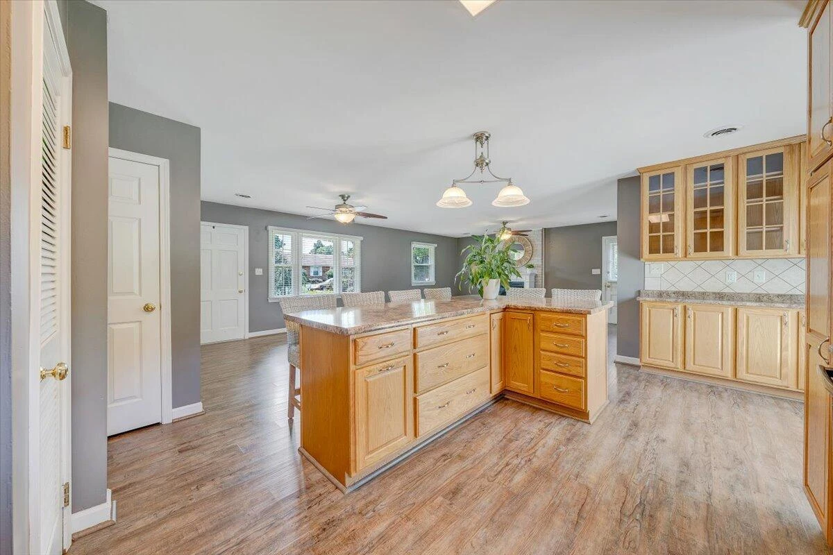 2835 Envoy DR - Photo 15