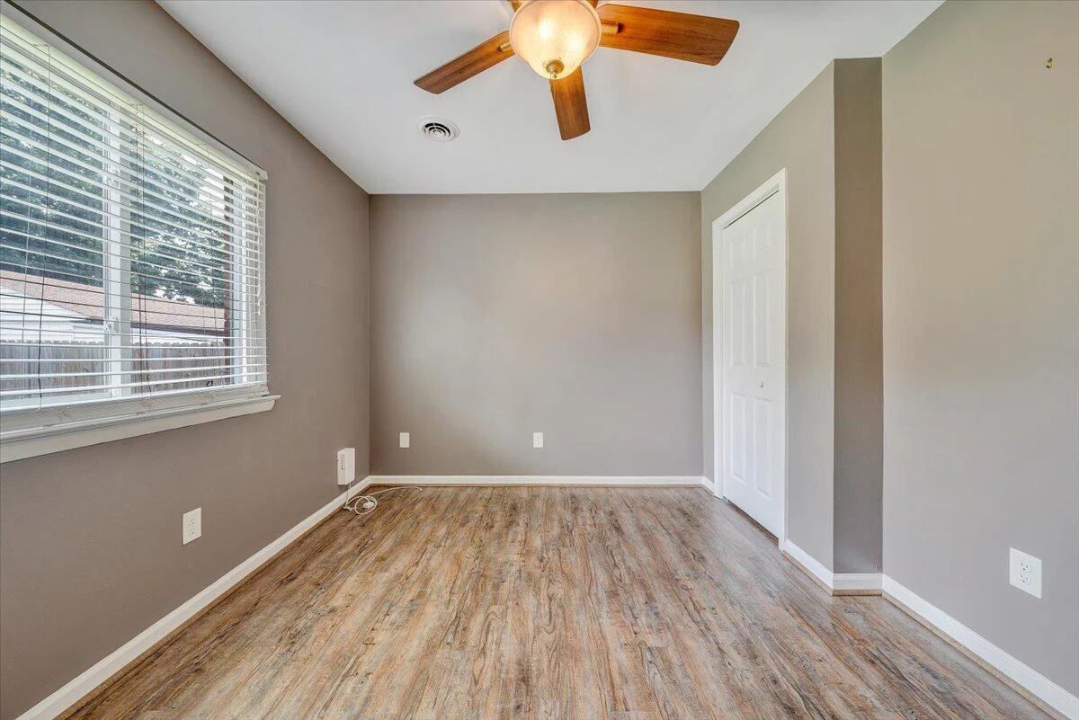 2835 Envoy DR - Photo 23