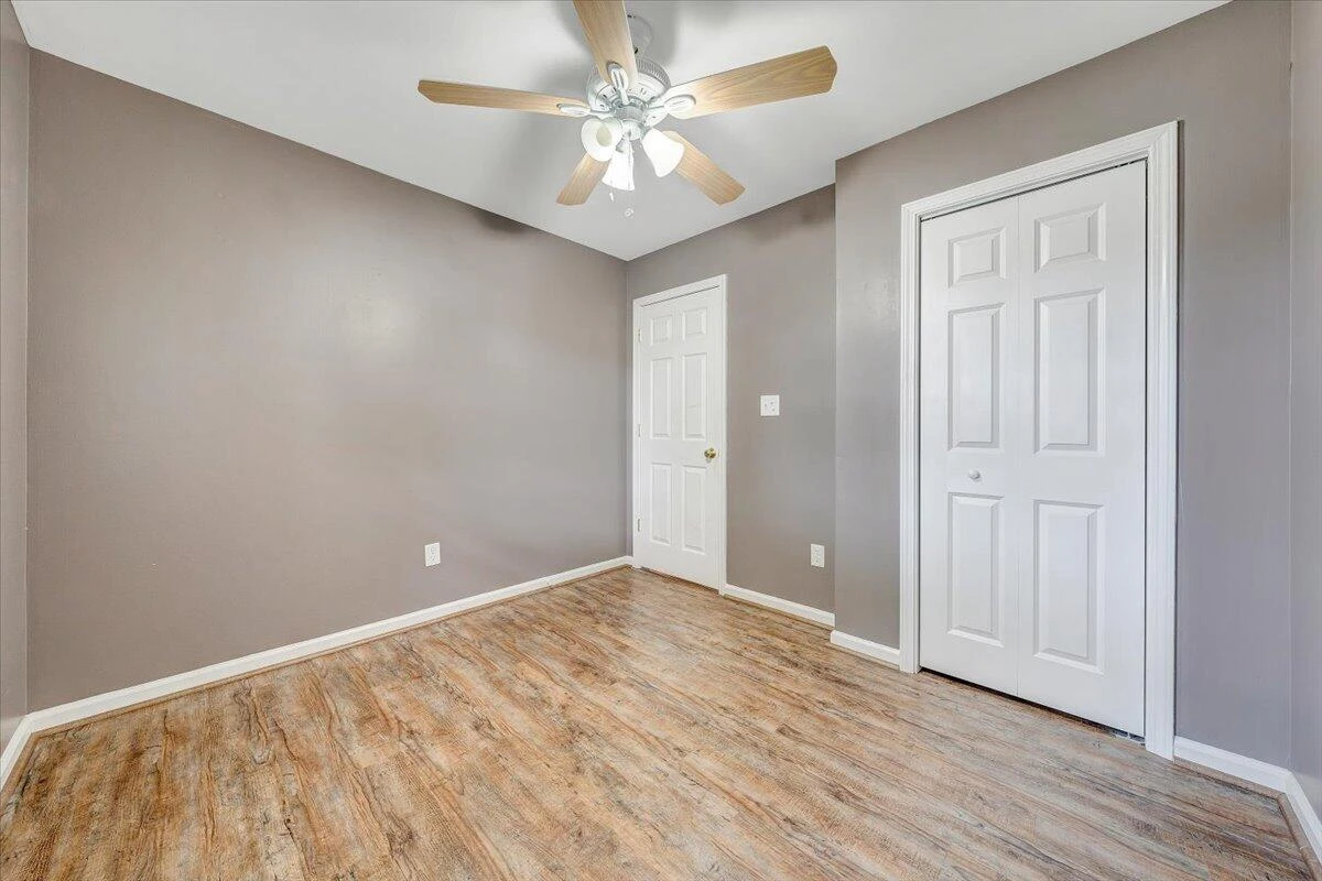 2835 Envoy DR - Photo 28
