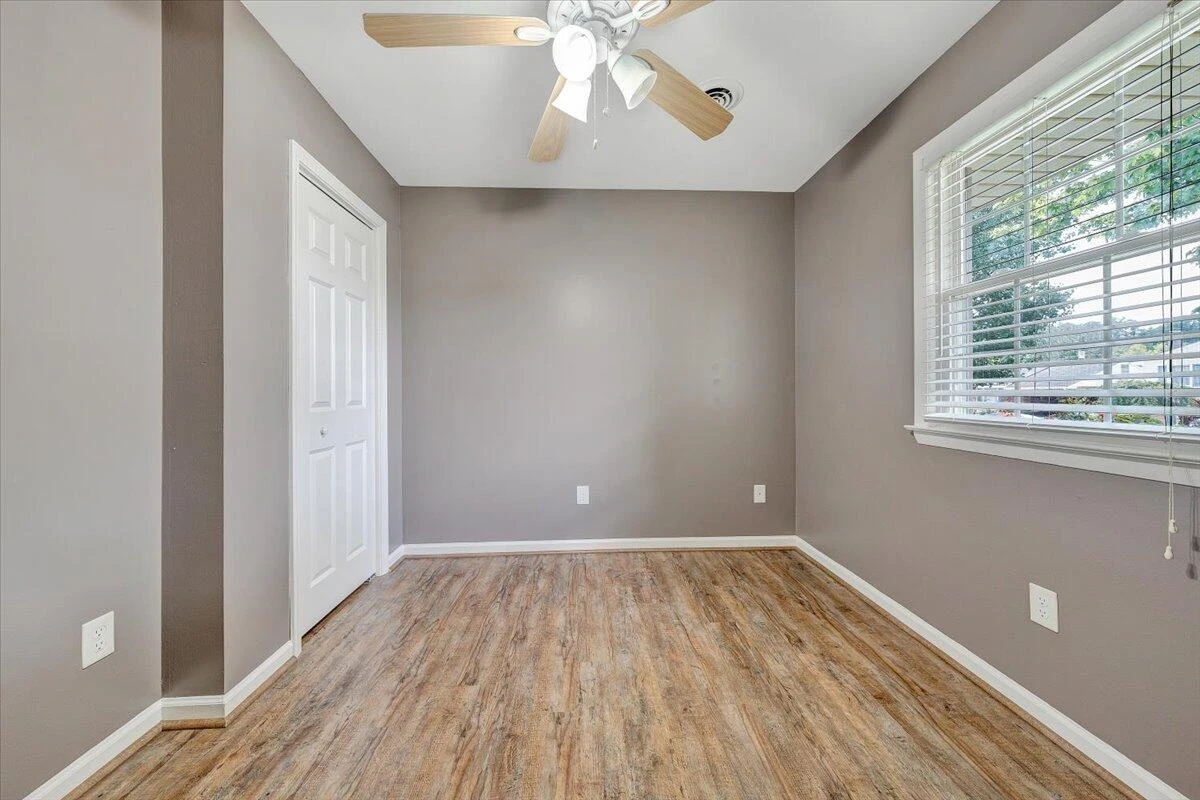 2835 Envoy DR - Photo 29