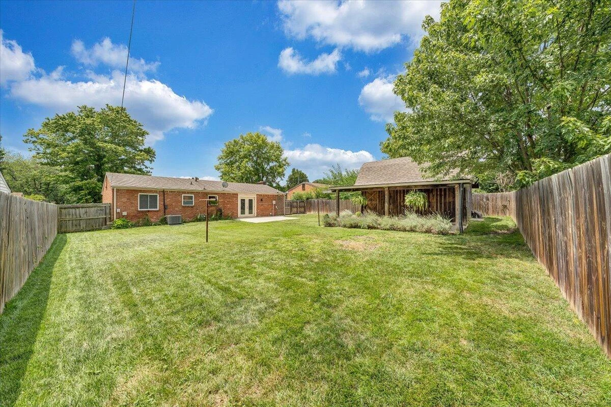 2835 Envoy DR - Photo 32