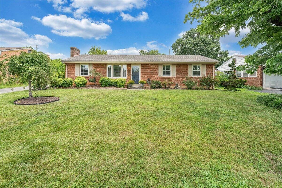 2835 Envoy DR - Photo 35