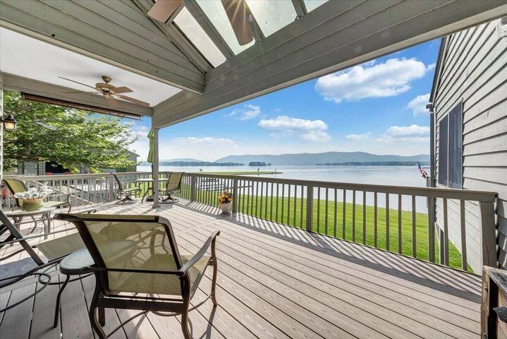 96 Peninsula Point DR