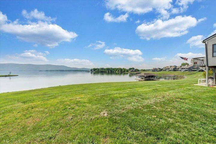96 Peninsula Point DR - Photo 48