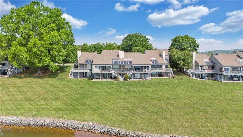 96 Peninsula Point DR - Photo 57