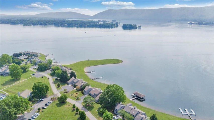 96 Peninsula Point DR - Photo 67