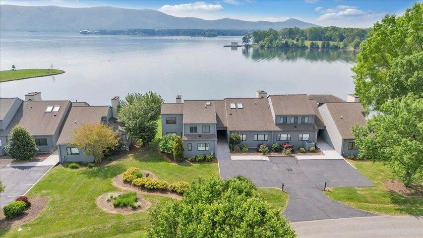 96 Peninsula Point DR - Photo 70