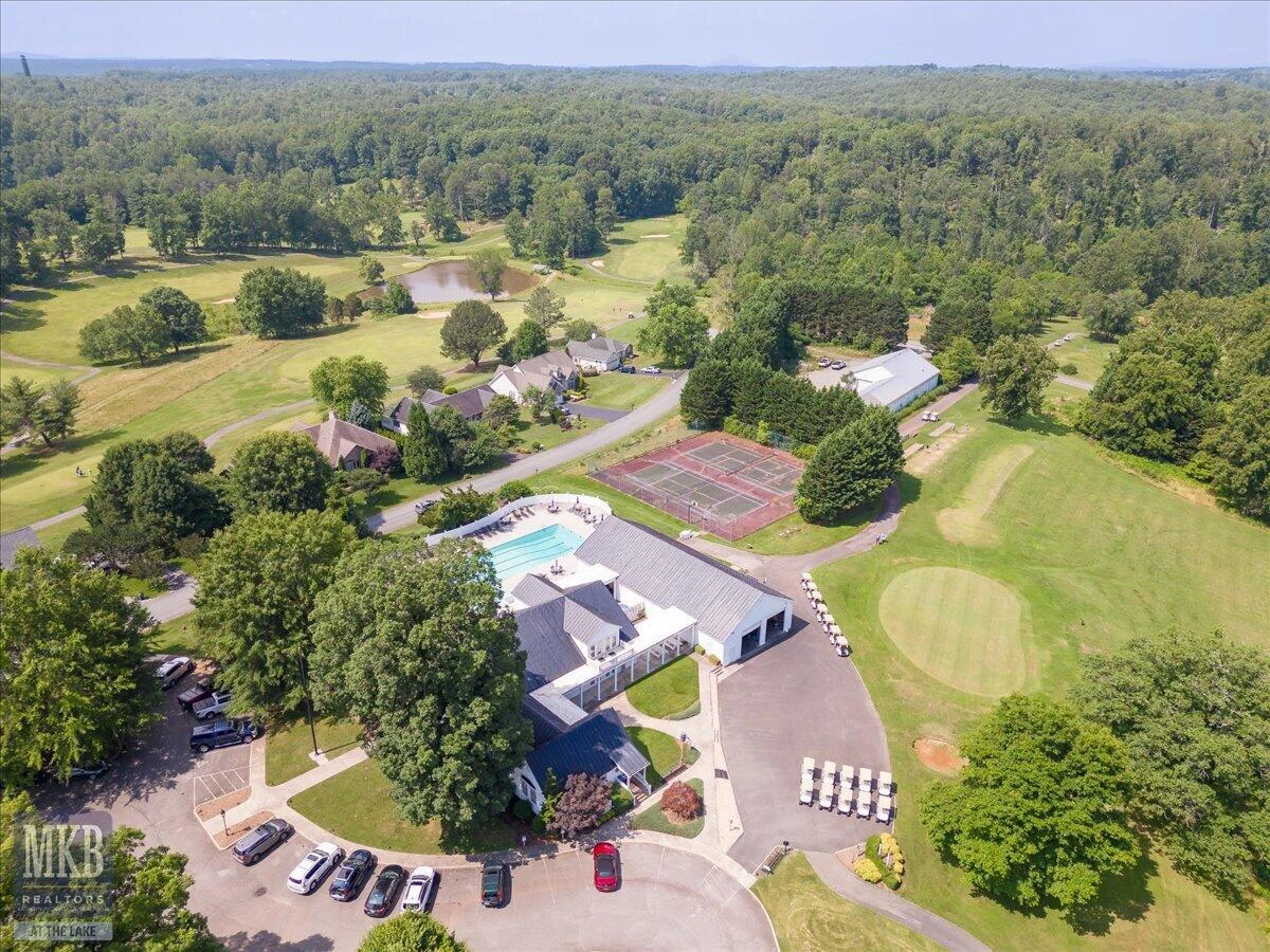 915 Morewood RD - Photo 49