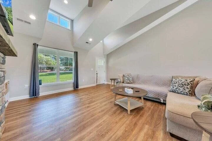 915 Morewood RD - Photo 9