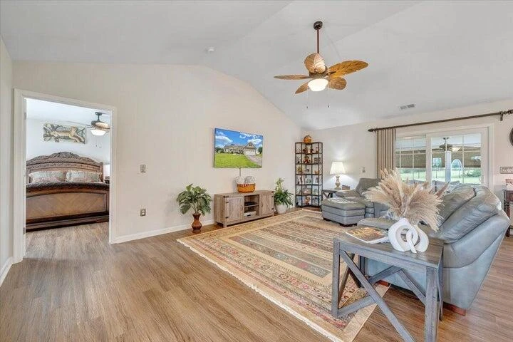 156 Bentgrass DR - Photo 4