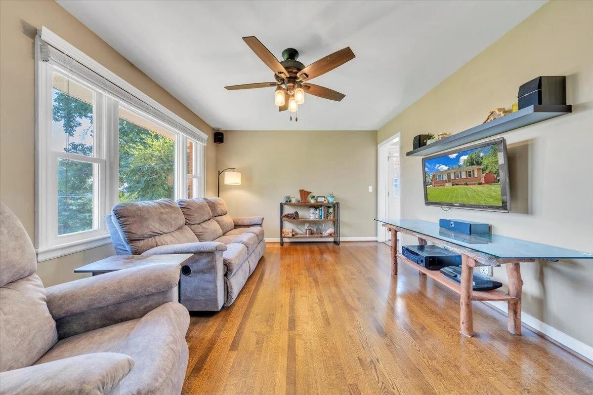 2236 Mountain View TER - Photo 14