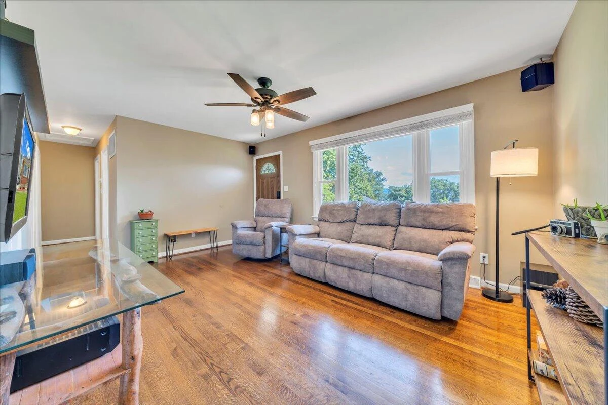 2236 Mountain View TER - Photo 15