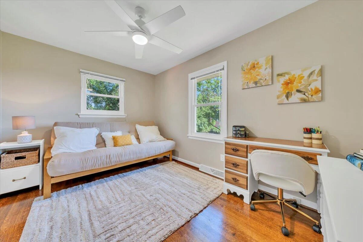 2236 Mountain View TER - Photo 18