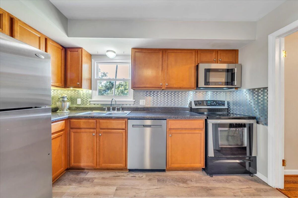 2236 Mountain View TER - Photo 9