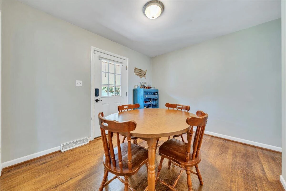 2236 Mountain View TER - Photo 10