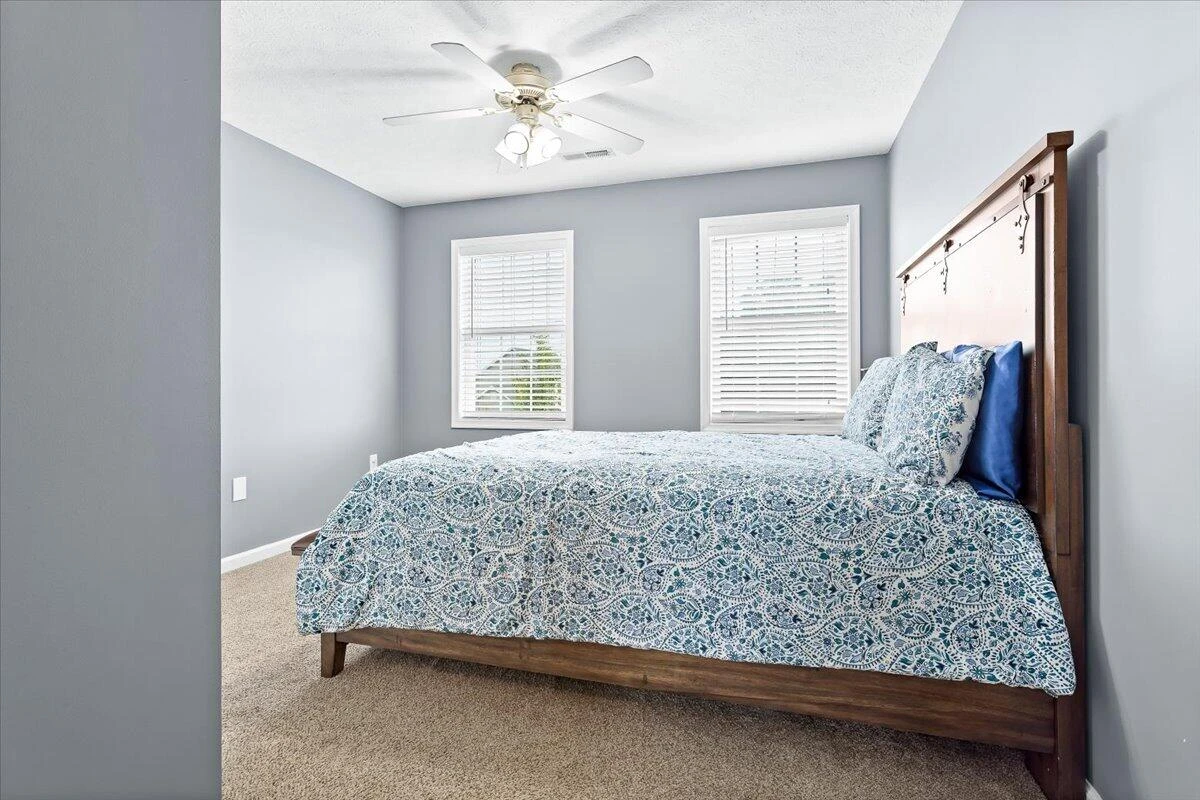 636 Russell Springs DR - Photo 42