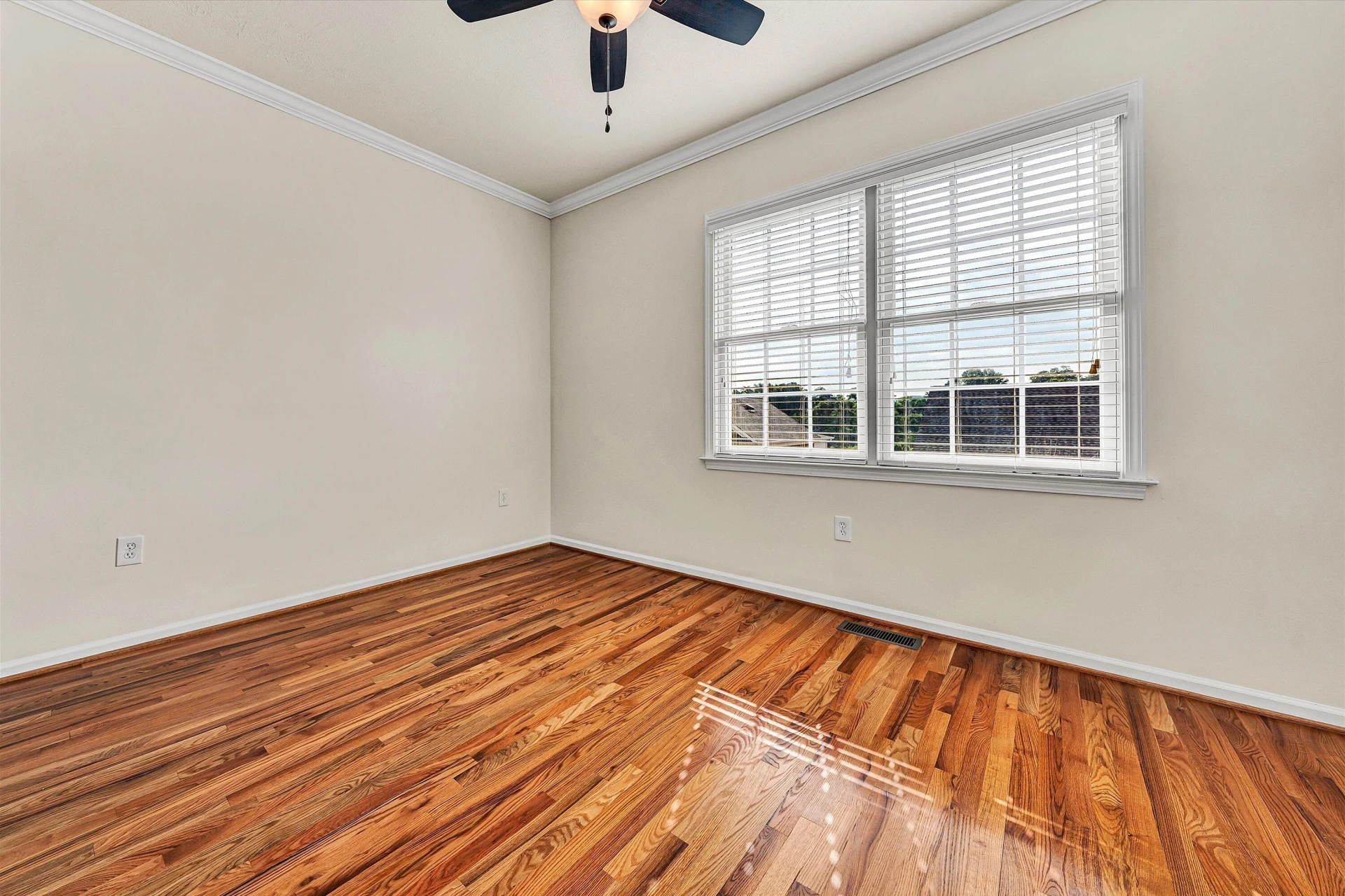 3823 Greenway DR - Photo 23