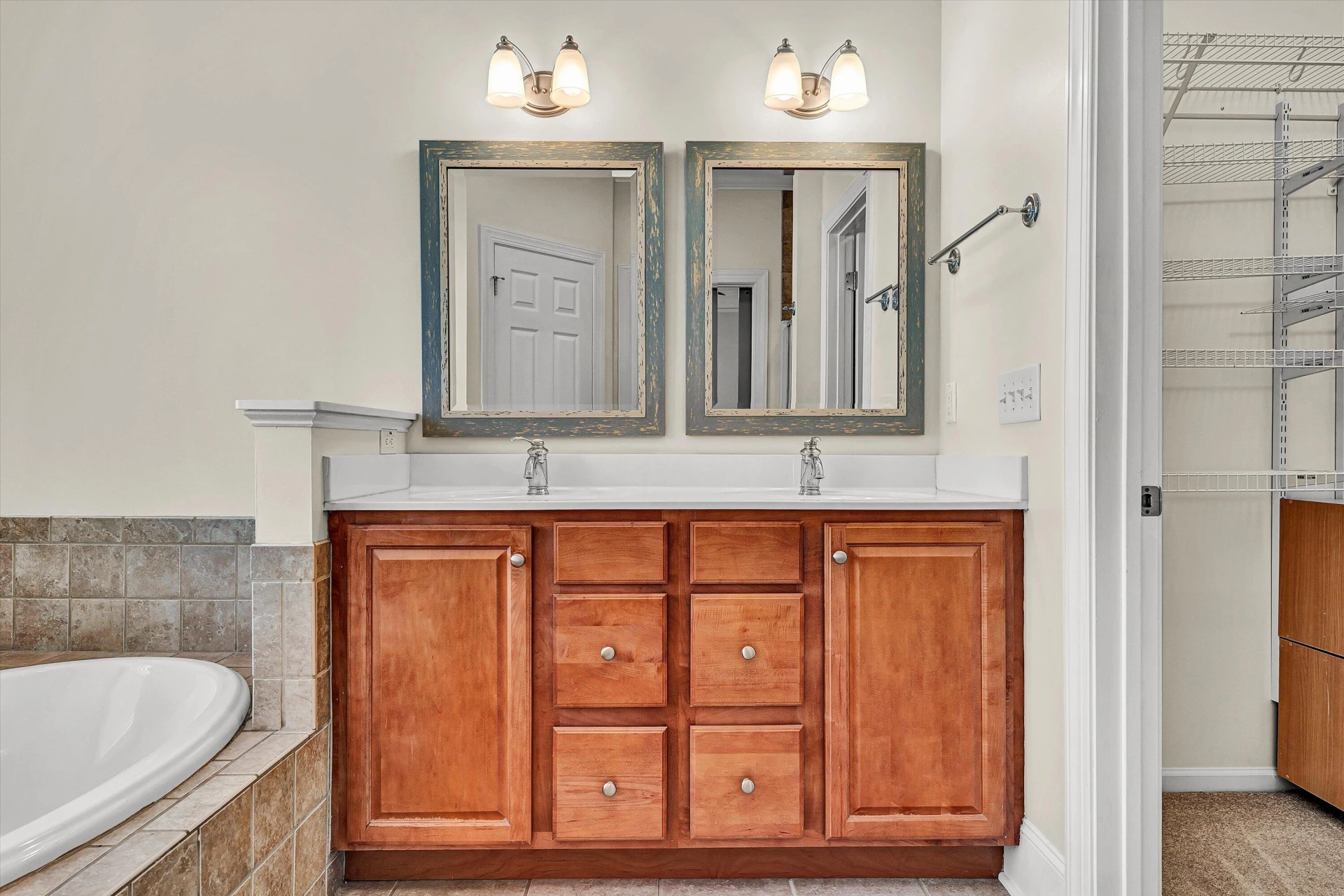 3823 Greenway DR - Photo 28