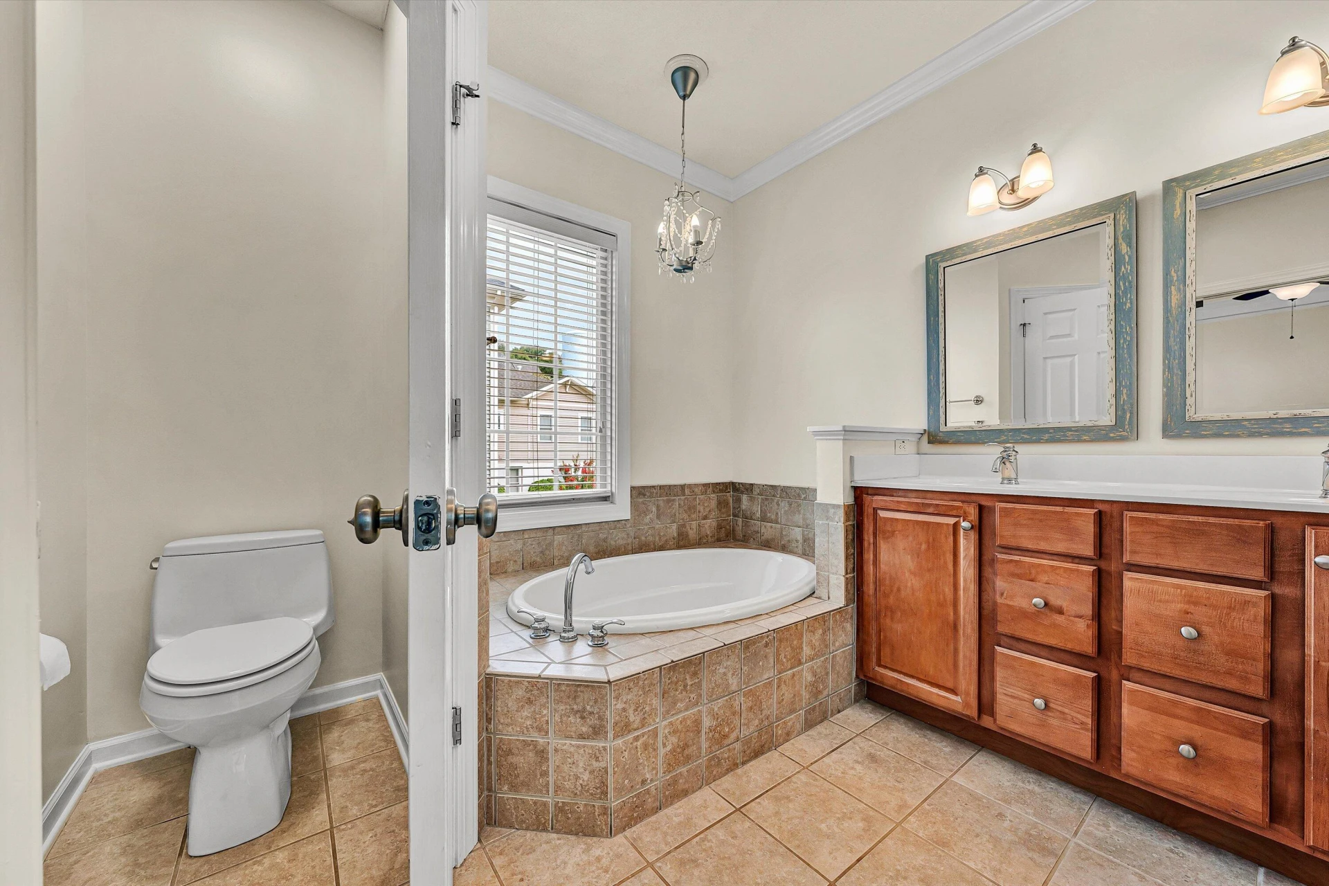 3823 Greenway DR - Photo 32