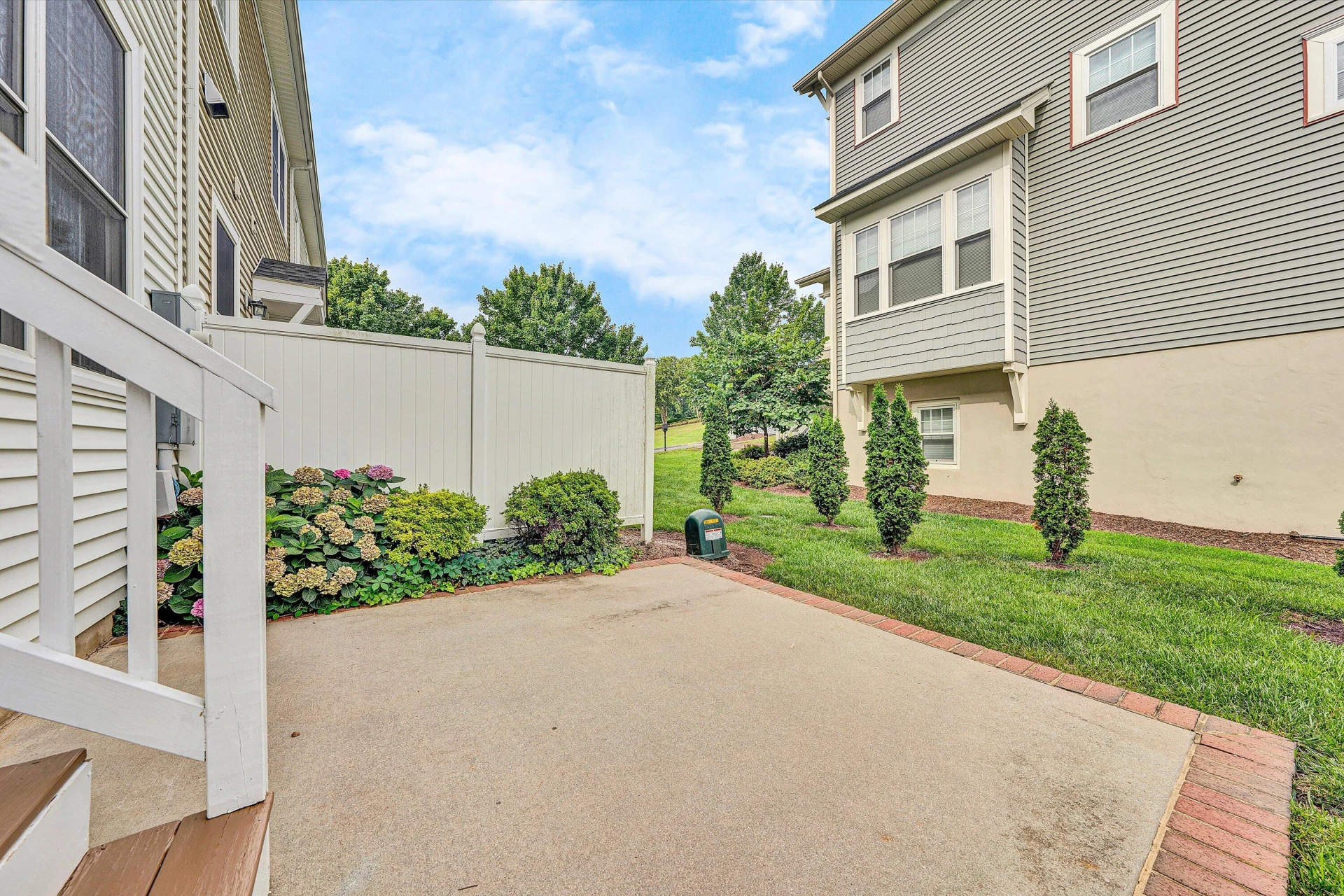 3823 Greenway DR - Photo 33