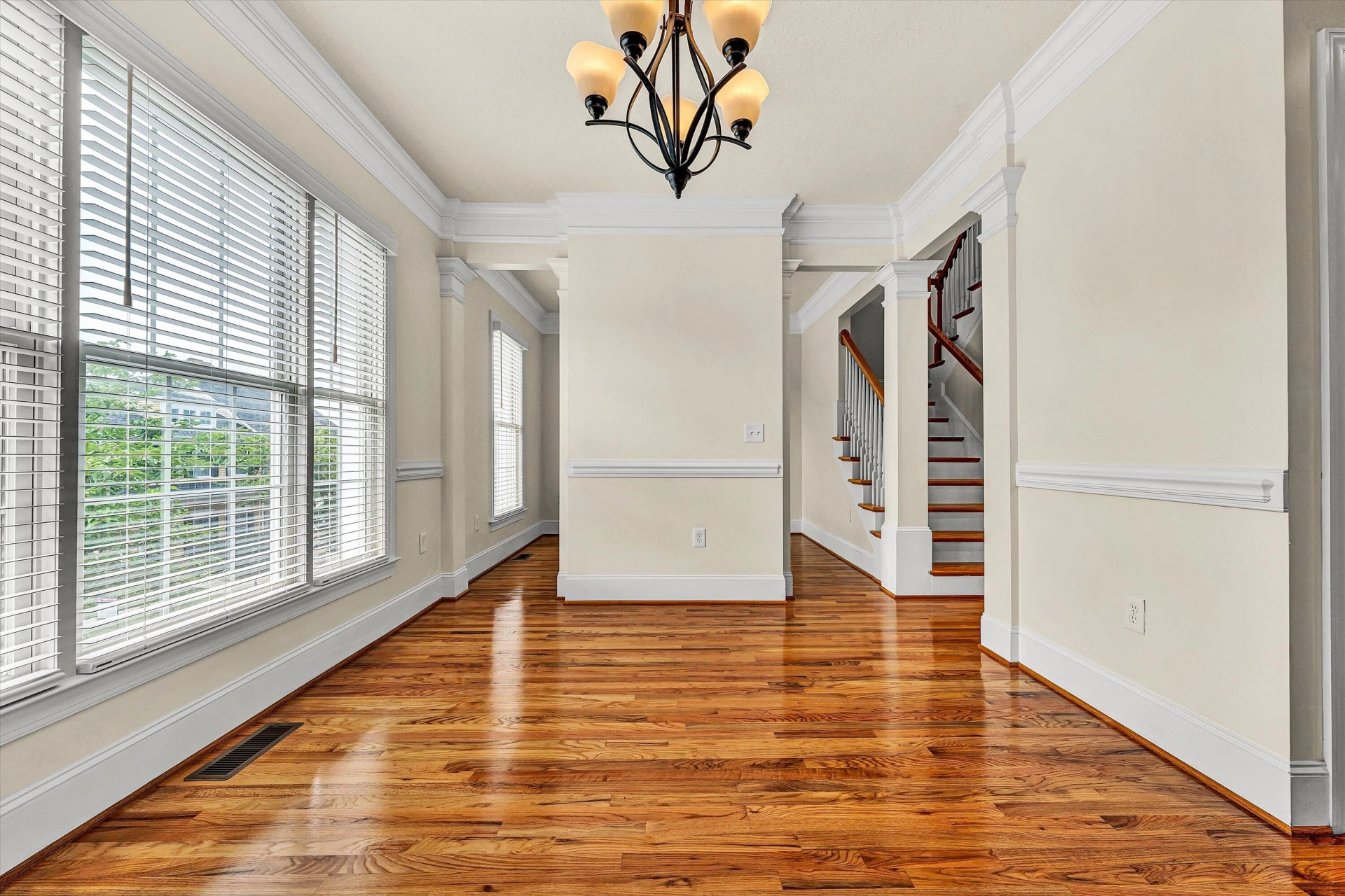 3823 Greenway DR - Photo 8