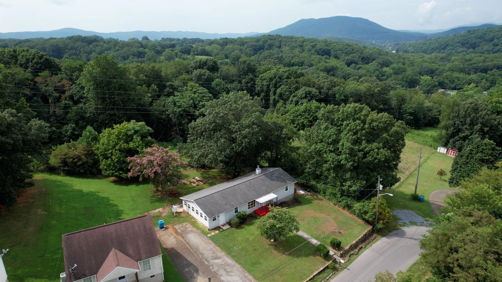 1907 Redwood RD - Photo 3