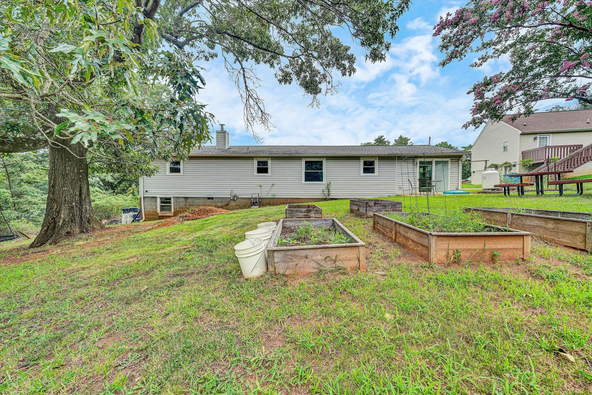 1907 Redwood RD - Photo 21