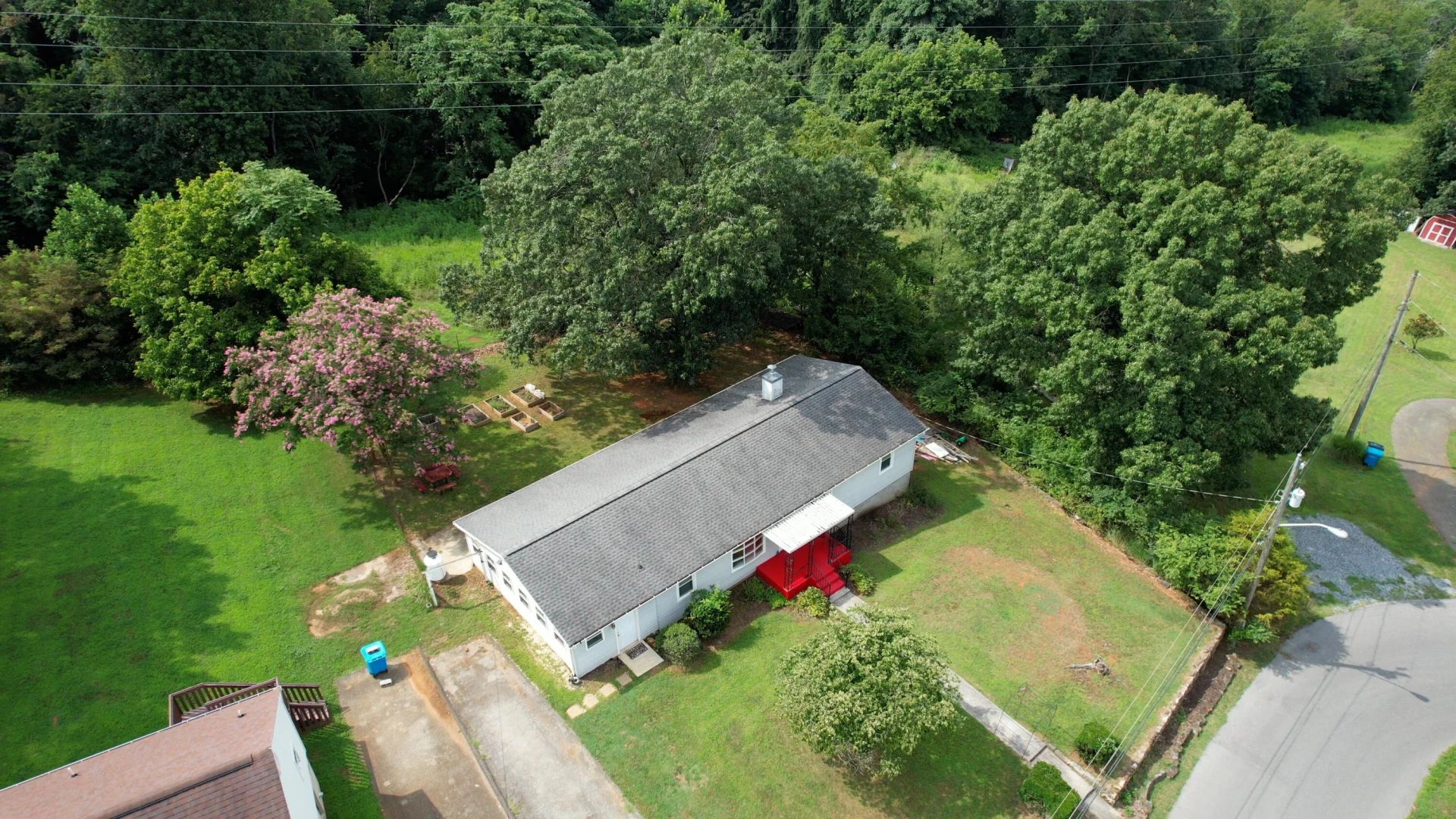 1907 Redwood RD - Photo 4