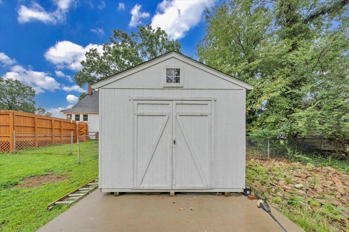4917 Autumn LN - Photo 24