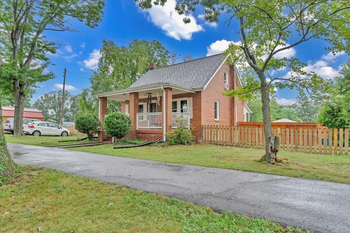 4917 Autumn LN - Photo 35