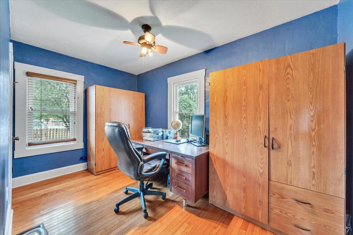 4917 Autumn LN - Photo 4