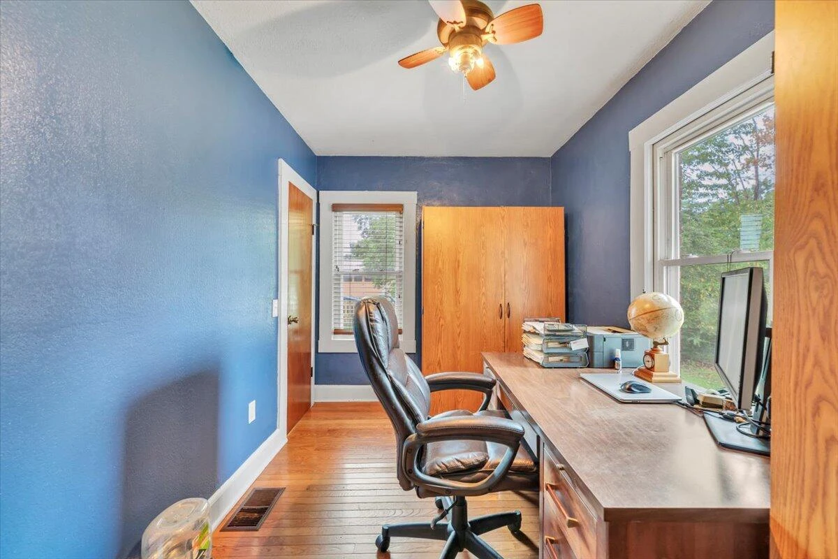 4917 Autumn LN - Photo 5