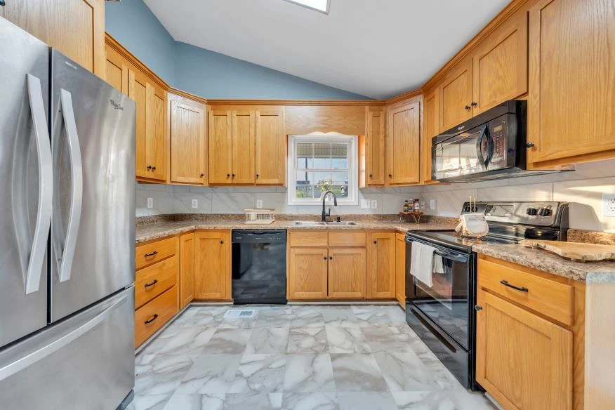 1349 Archbold AVE - Photo 10