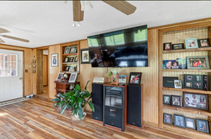 437 Posey RD - Photo 26