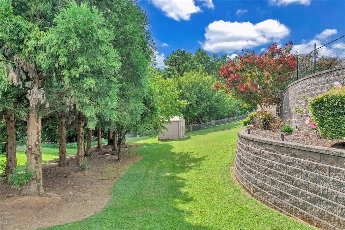 1720 Parker LN - Photo 30
