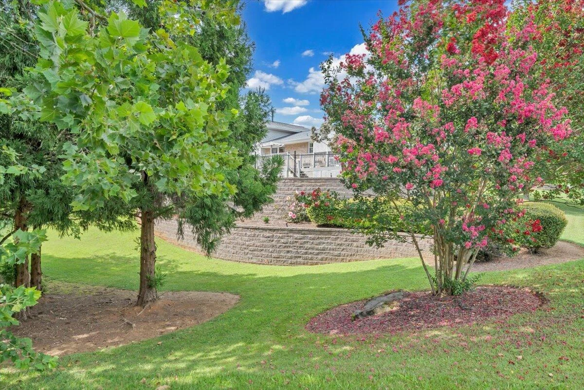1720 Parker LN - Photo 34