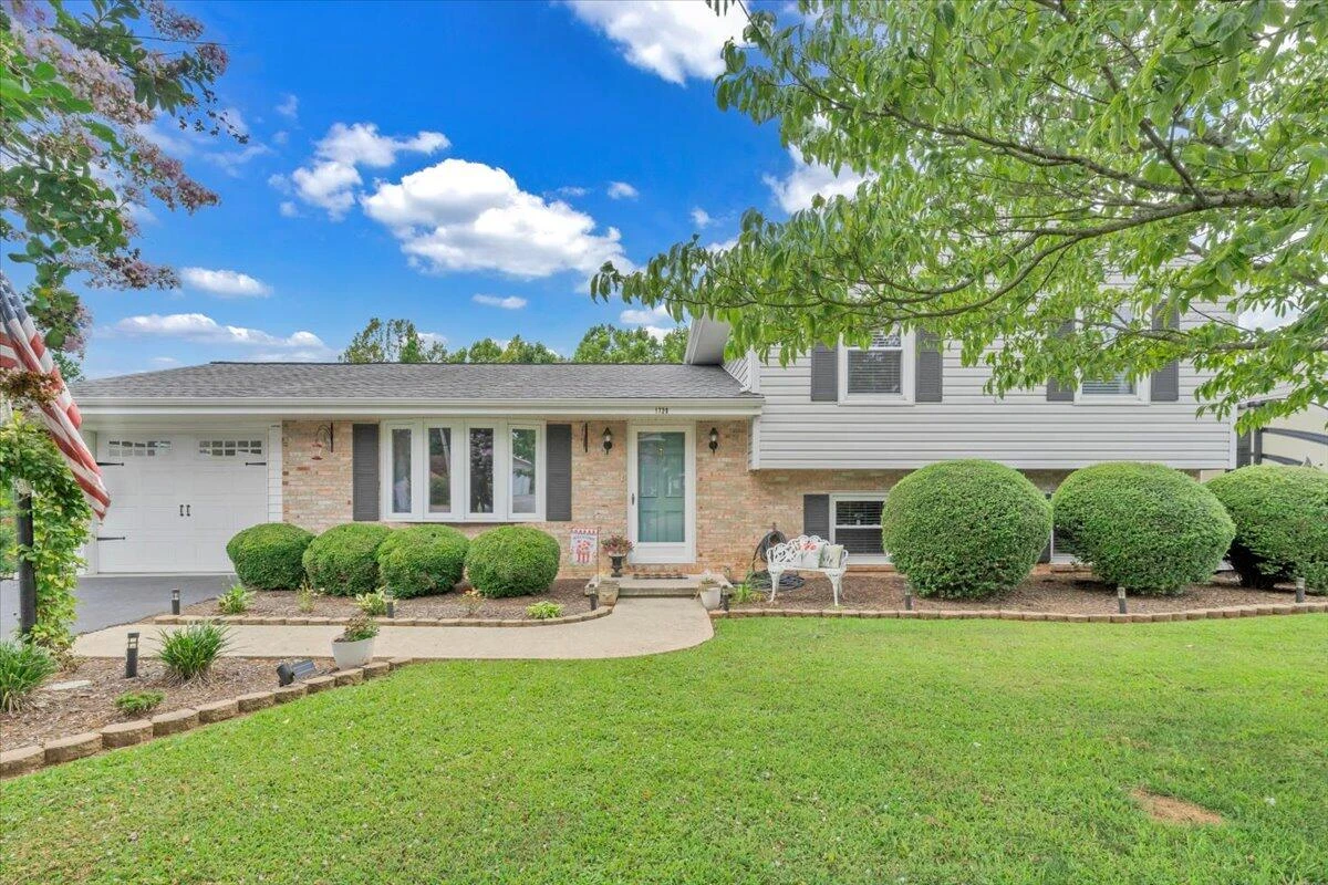 1720 Parker LN - Photo 50