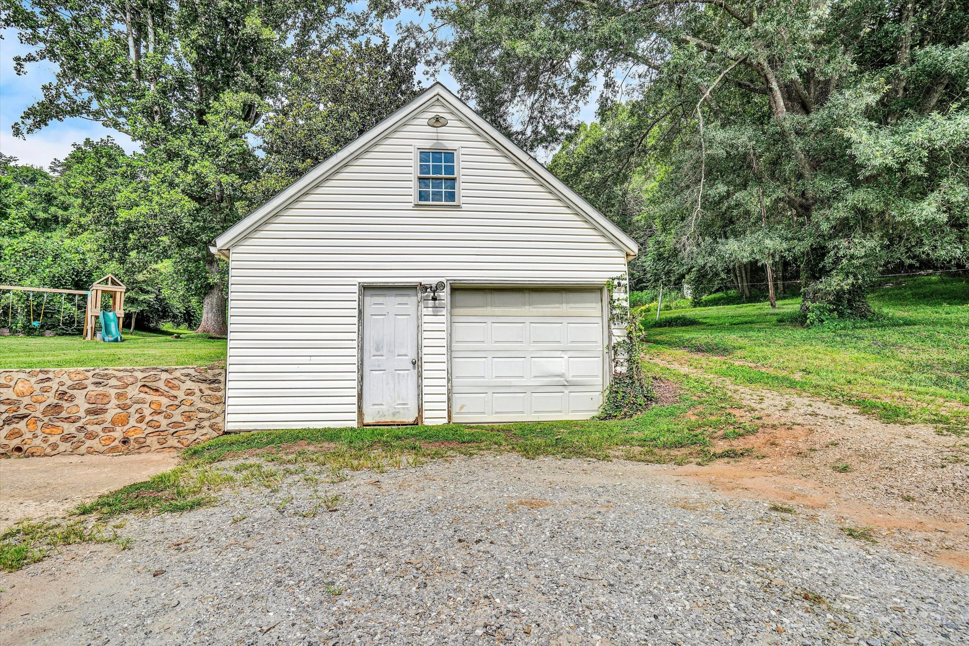 1759 Daniels Creek  RD - Photo 35