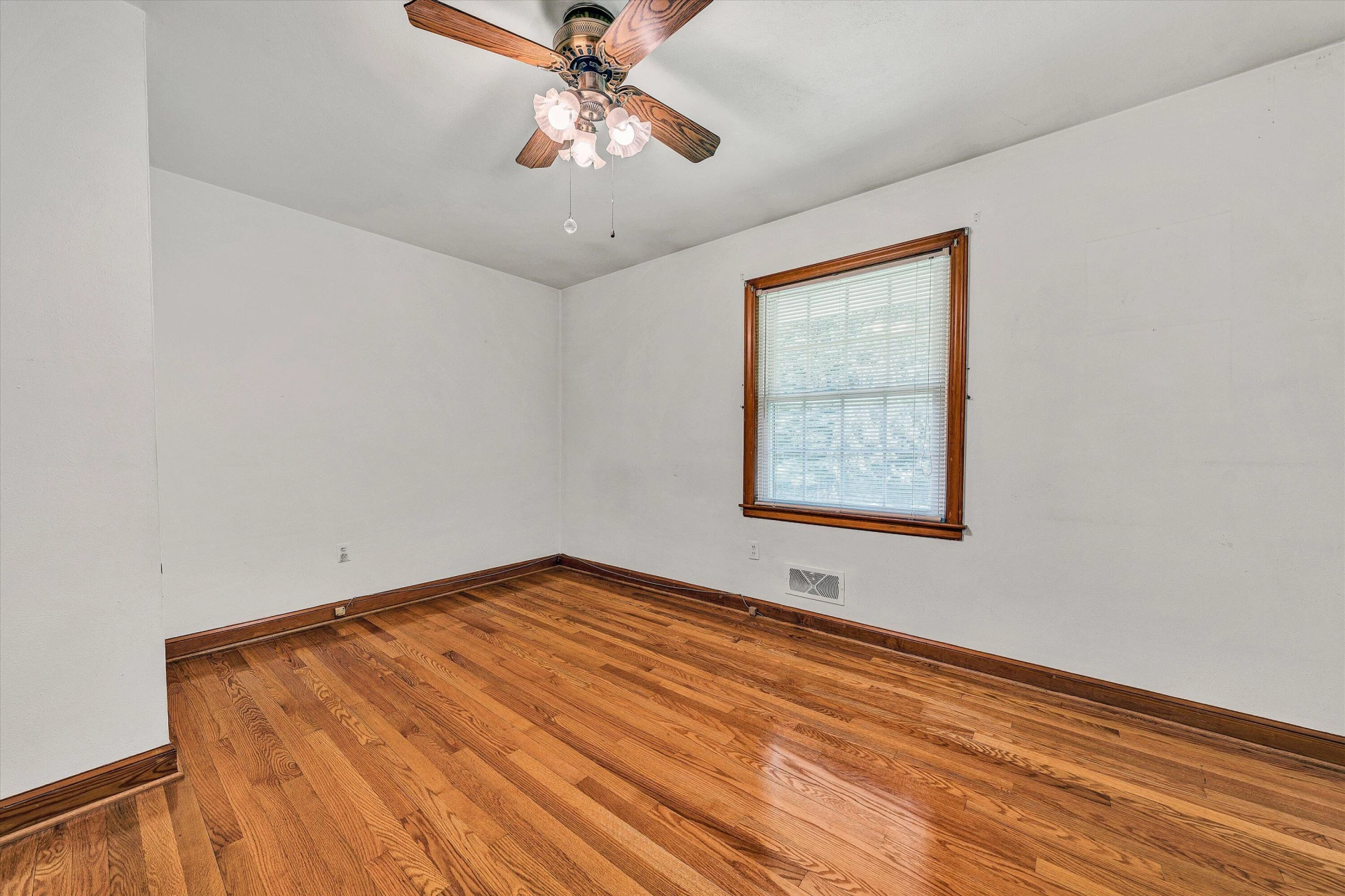 4725 Tree Top Camp RD - Photo 16