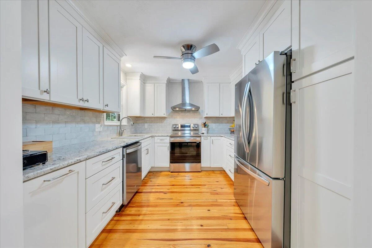 2927 Oak Crest AVE - Photo 10