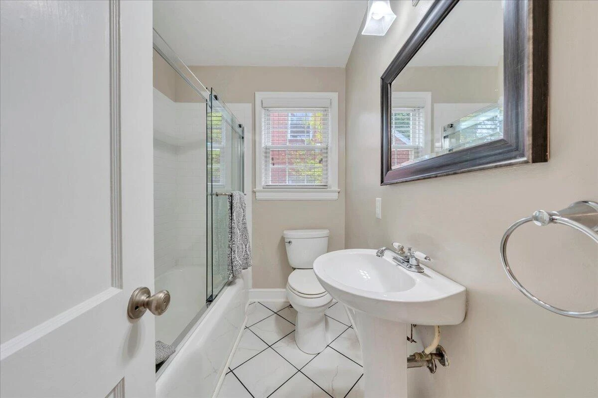 2927 Oak Crest AVE - Photo 14
