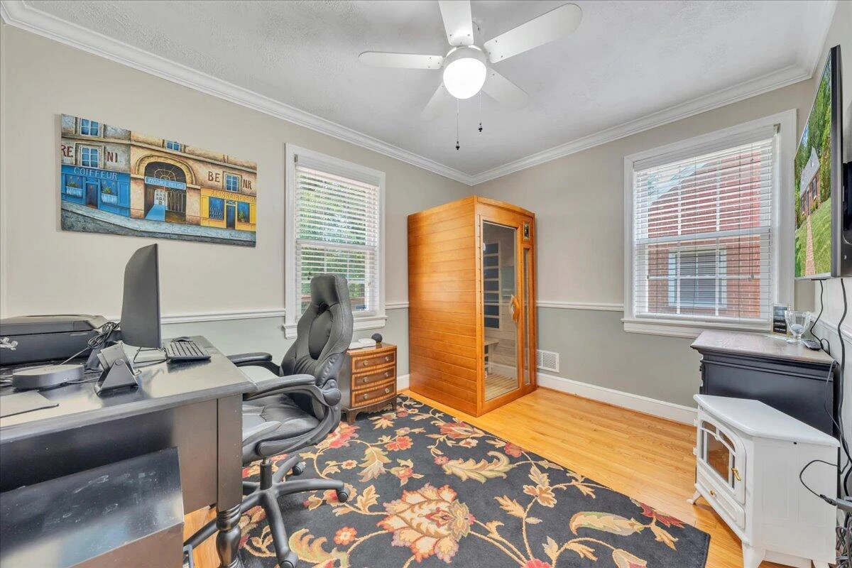 2927 Oak Crest AVE - Photo 19