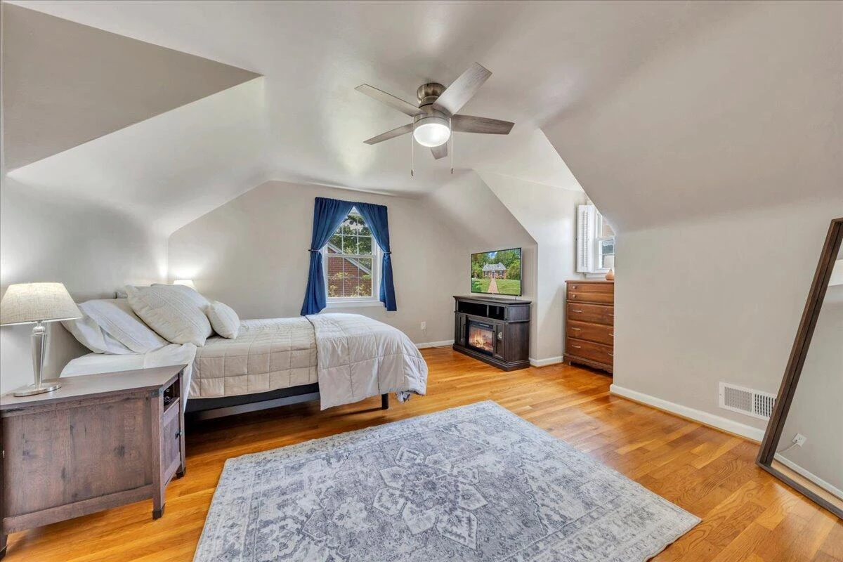 2927 Oak Crest AVE - Photo 25