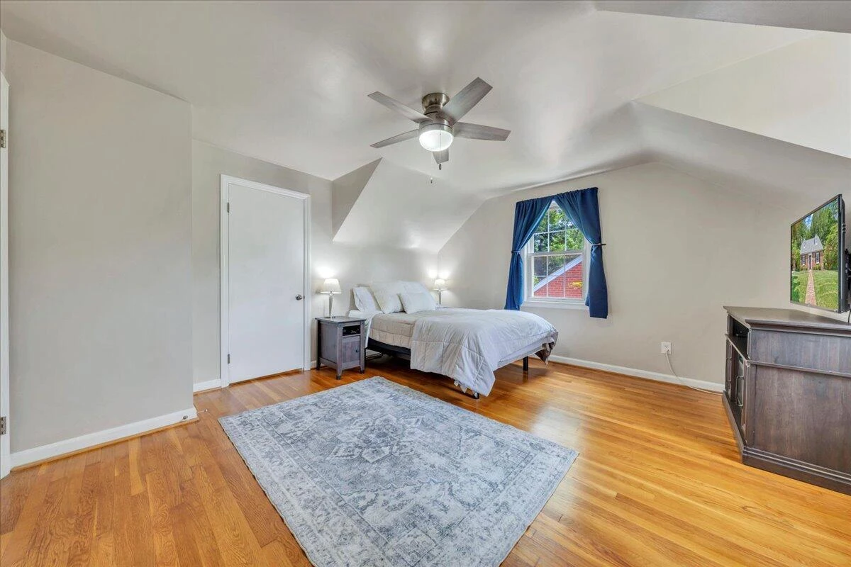 2927 Oak Crest AVE - Photo 26