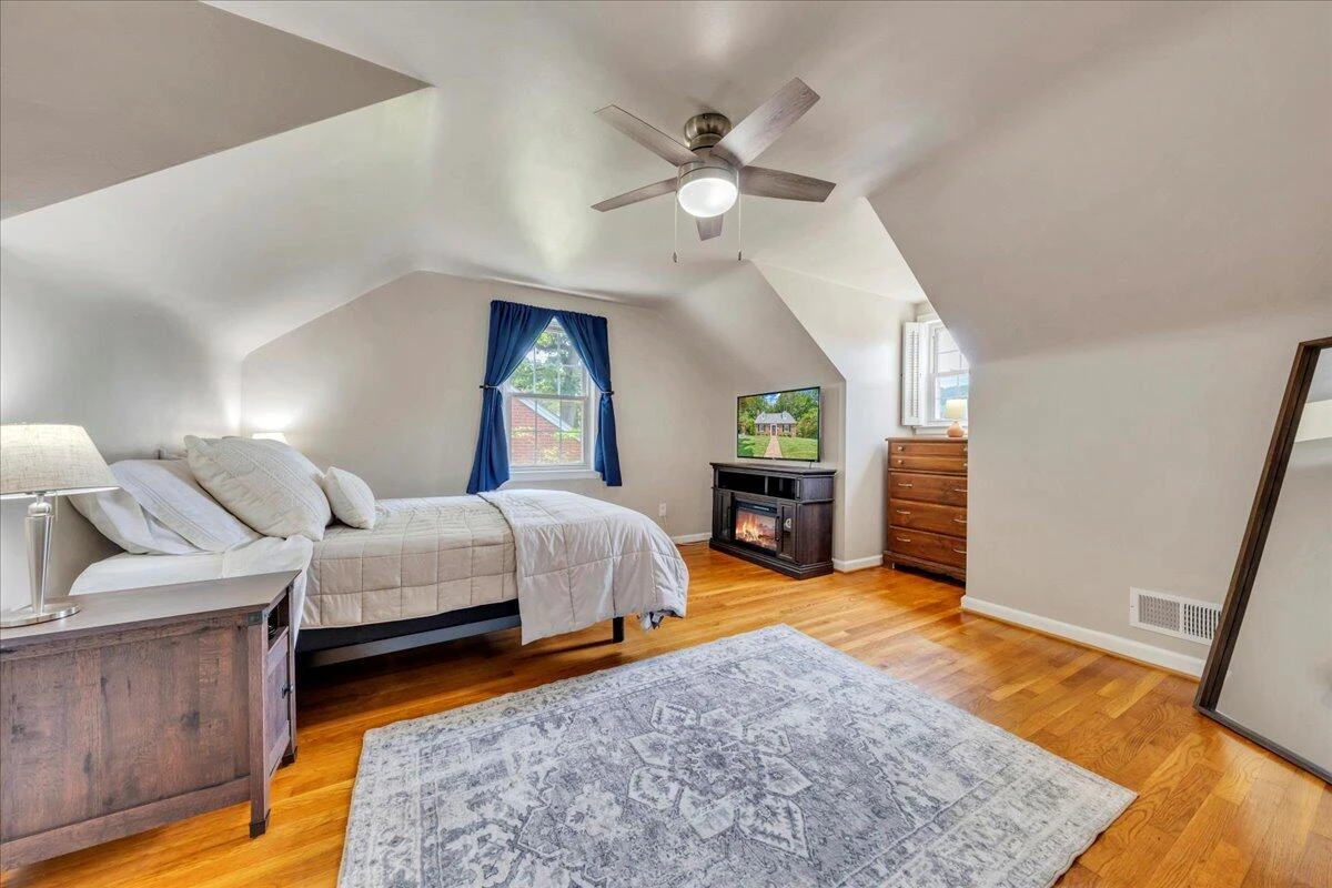 2927 Oak Crest AVE - Photo 27