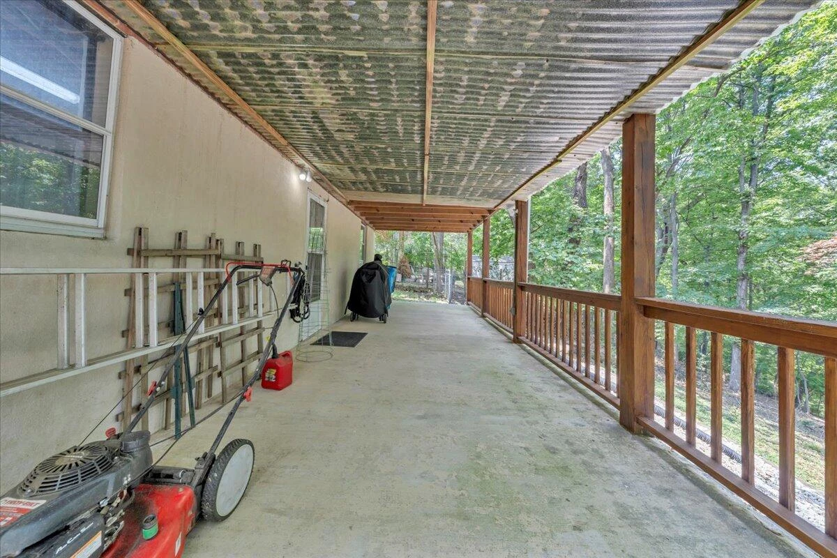 2927 Oak Crest AVE - Photo 36