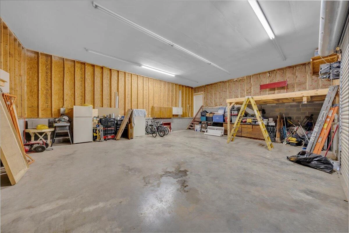 1349 Rose  AVE - Photo 27