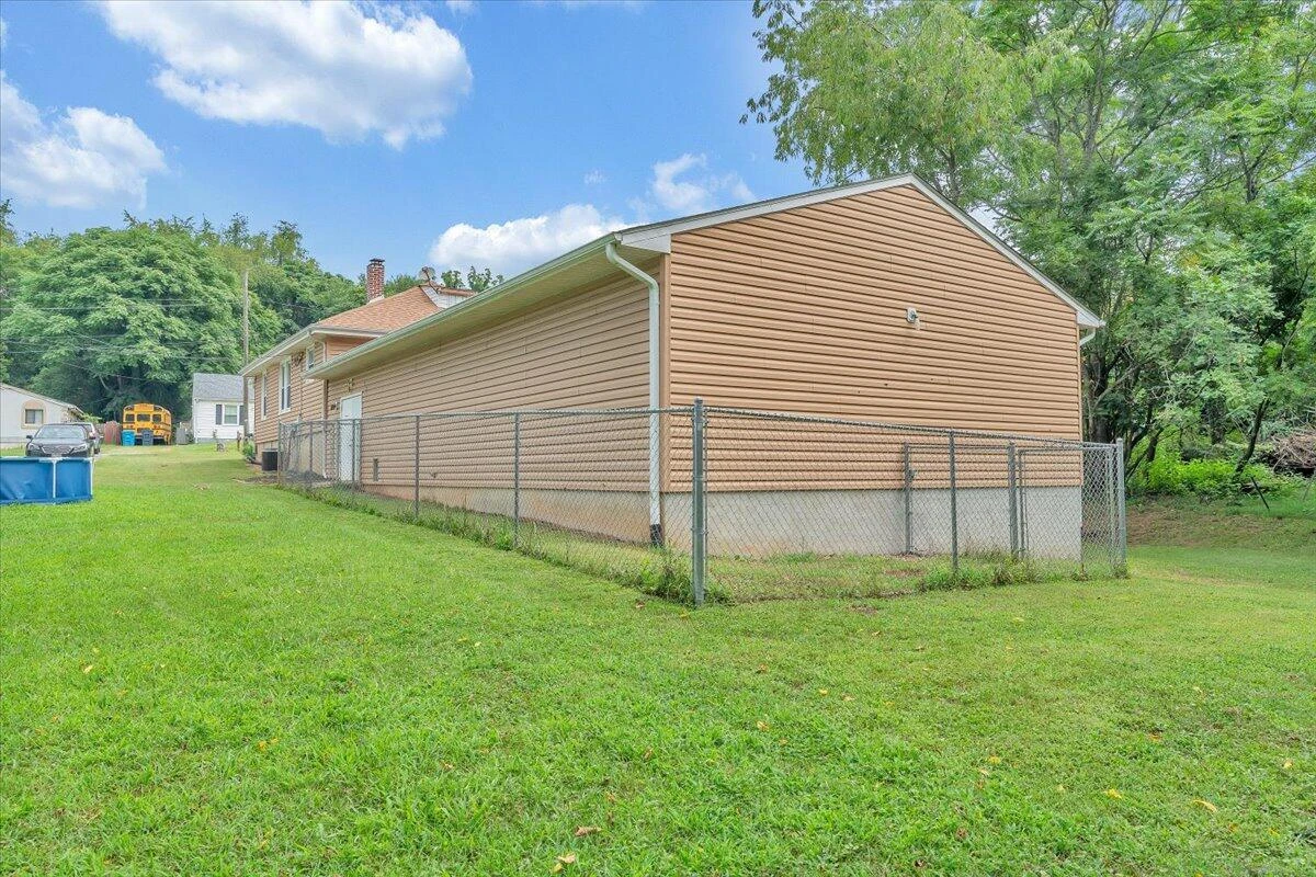1349 Rose  AVE - Photo 29