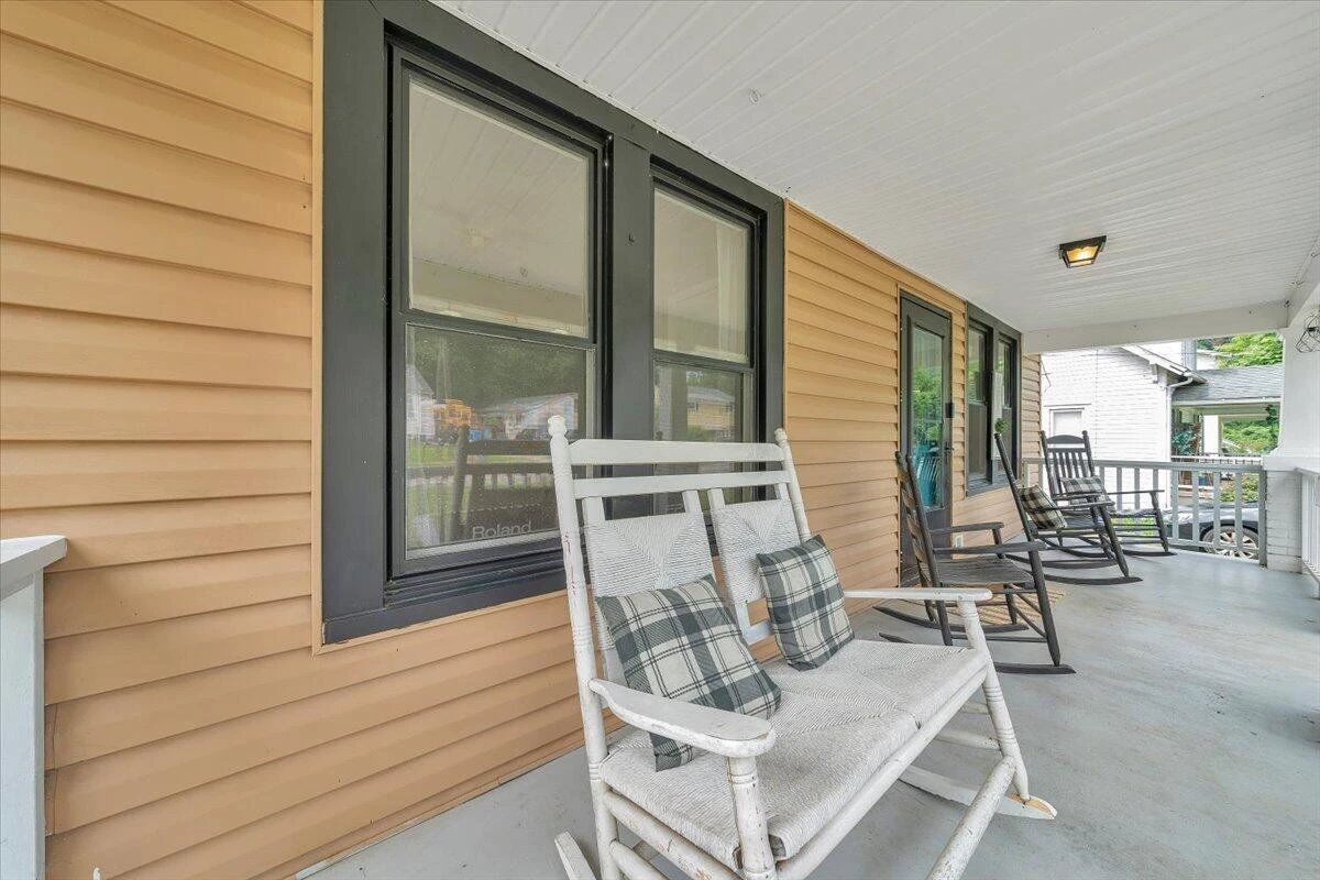 1349 Rose  AVE - Photo 31
