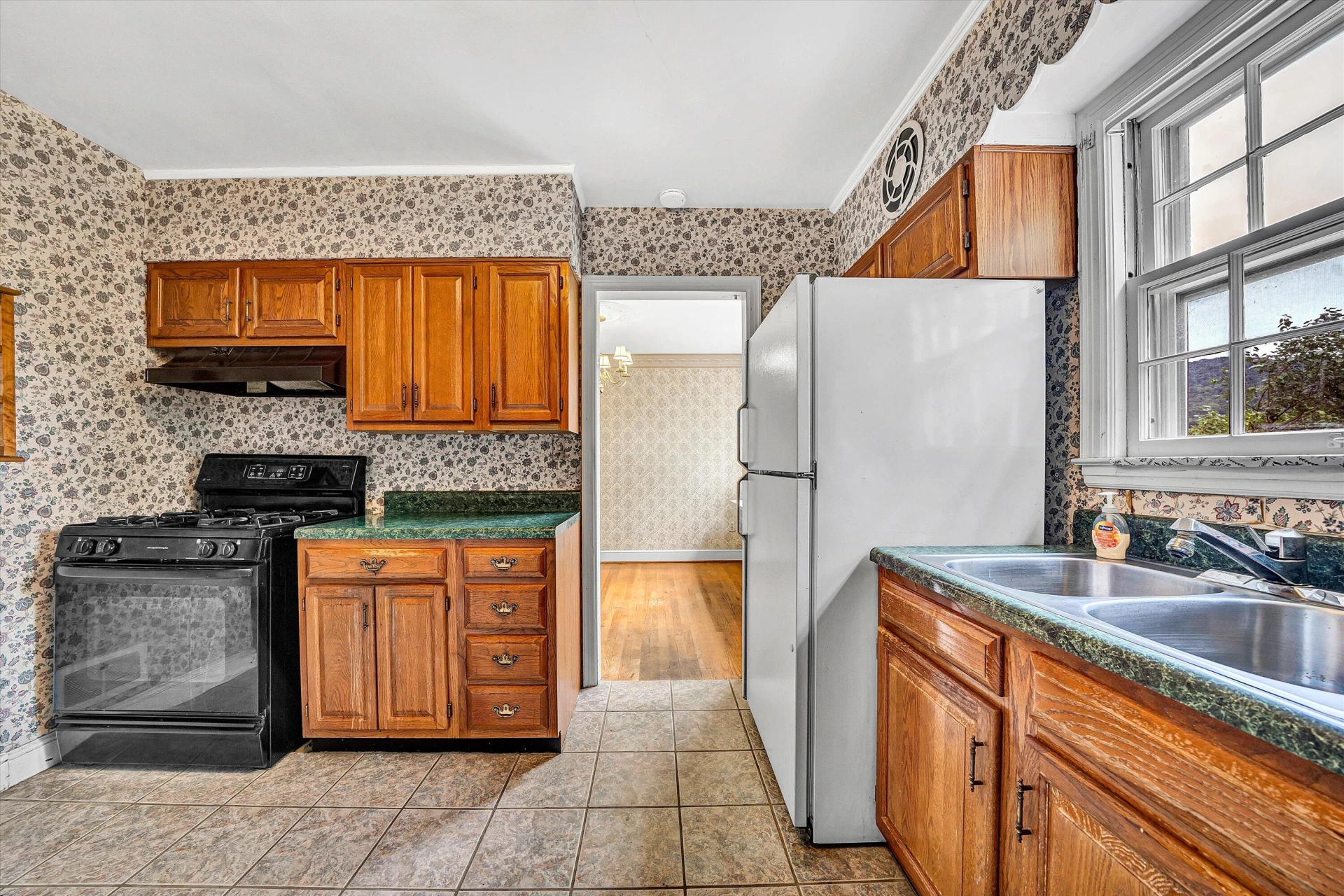 2622 Wycliffe AVE - Photo 16